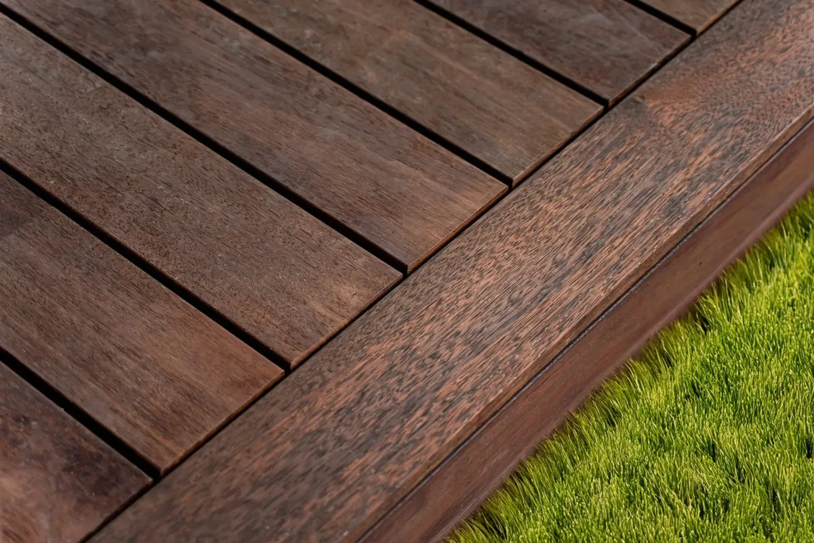 Melywood tannin-free Merbau deck