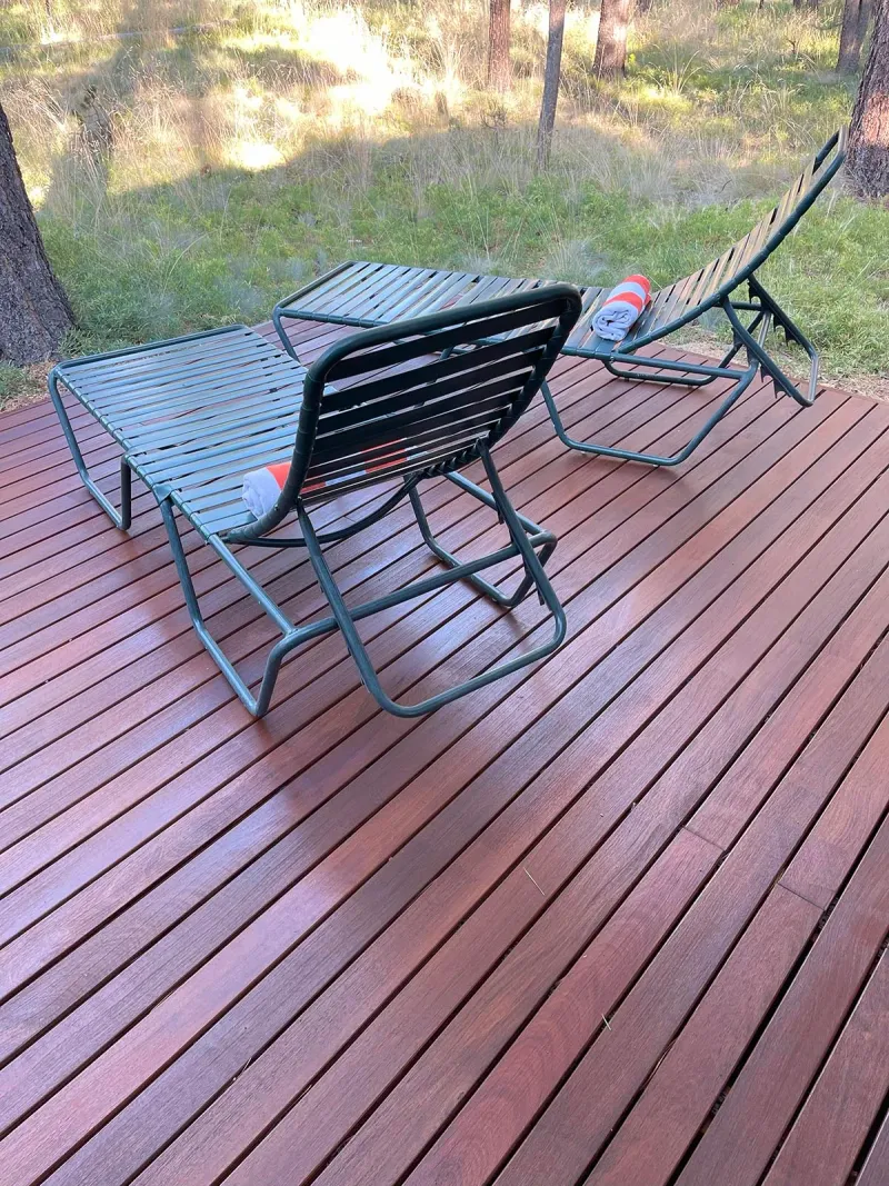 Ipe 5/4x4 Deck - ExoDek QuickClips - ExoShield Walnut