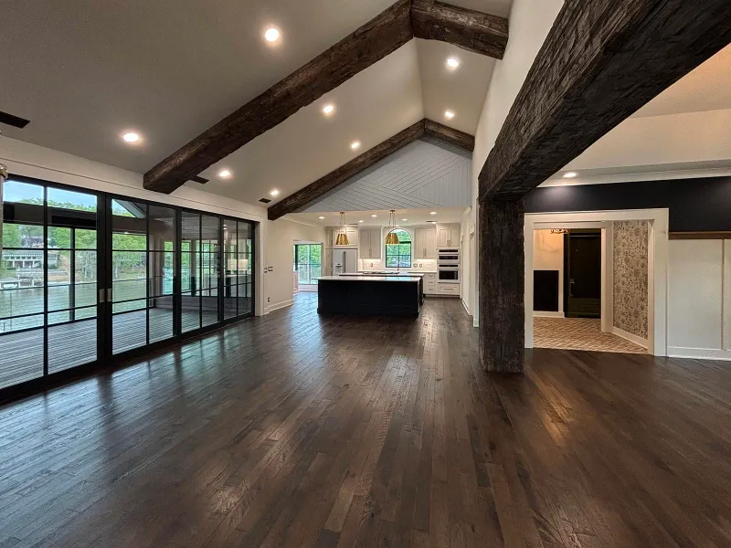 Reclaimed Hardwood used in Alabama Home by Oakley Homes LLC