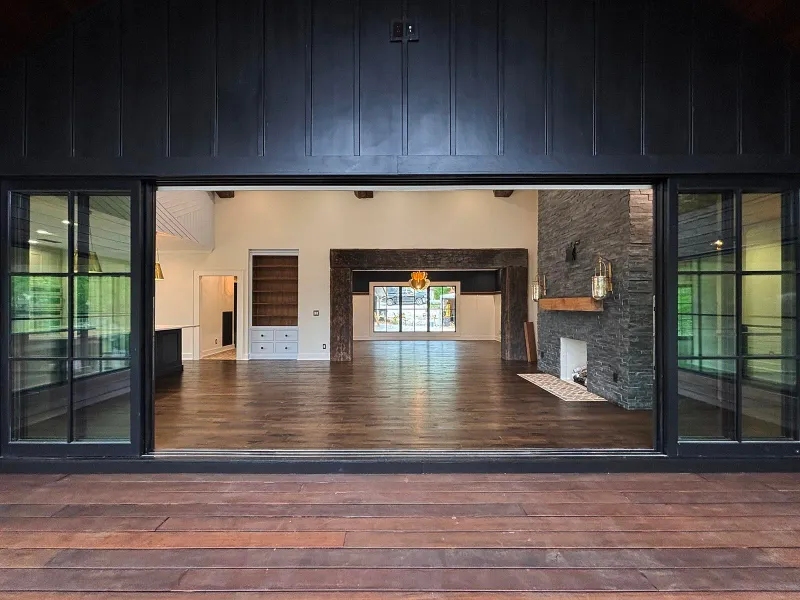 Reclaimed Hardwood used in Alabama Home by Oakley Homes LLC