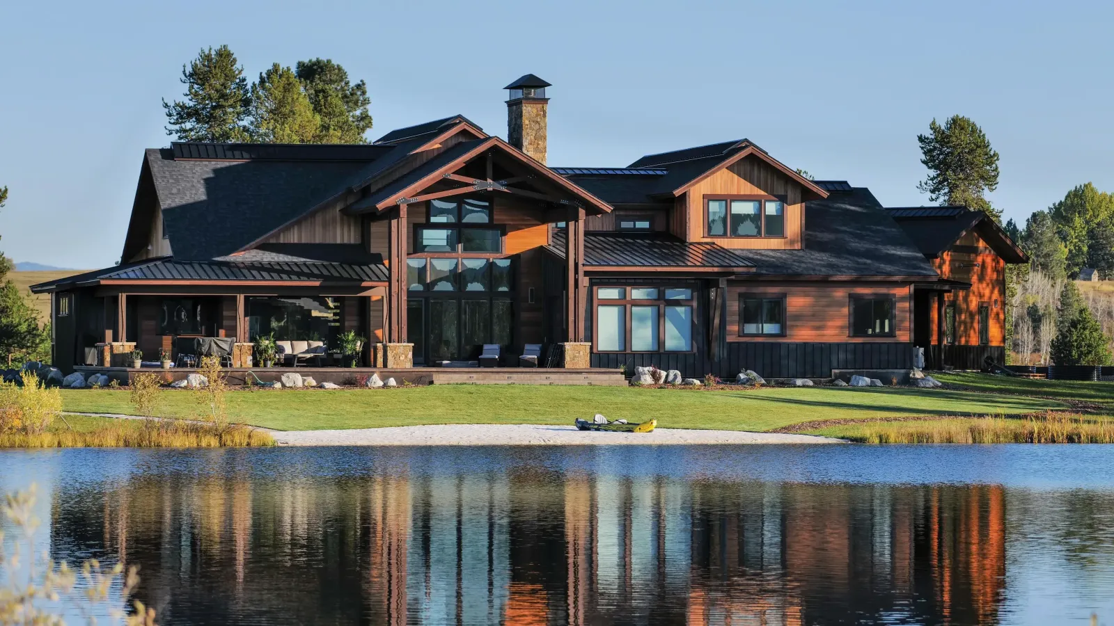 Lakehouse Residence in Idaho