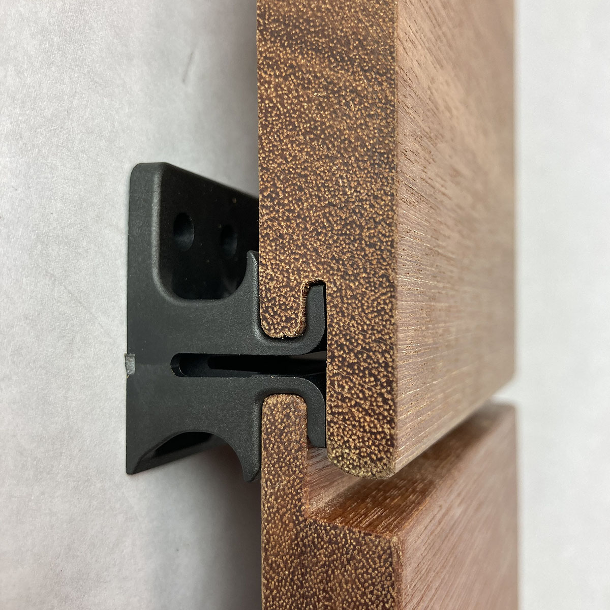 >Nylon 6/6 Rainscreen Clip Series 2 siding-clip-product-shot.jpg