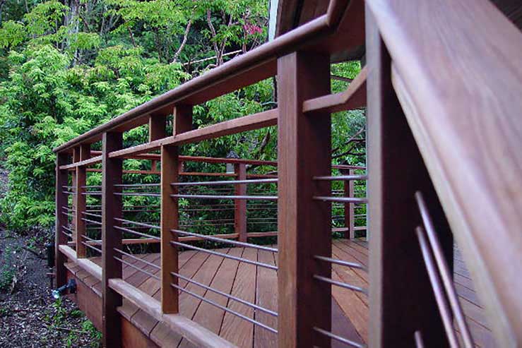 Hardwood_Decking_ipe-railing-stainless-cables.jpg